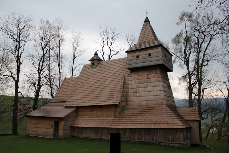 Fot. Tomasz Jakubowski / MojeWedrowki.pl / Grywałd - Kościół