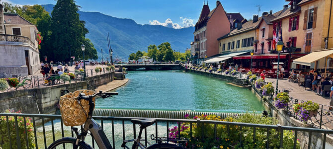 Annecy przepiękna alpejska Wenecja